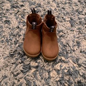 Cat & Jack Toddler Boots Size 6